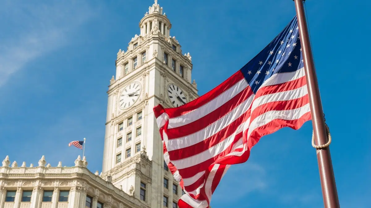 American flag in front of the white house