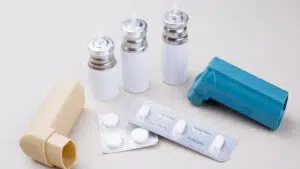 An image of different dosages of Aerocort inhaler